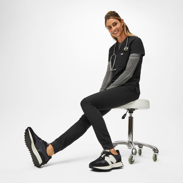 unisex Black FIGS | New Balance 327