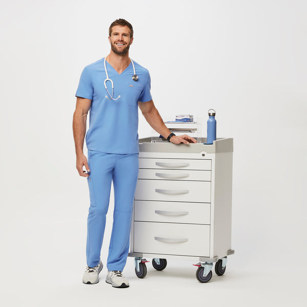 Men's Ceil Blue Chisec™ - Three-Pocket Scrub Top