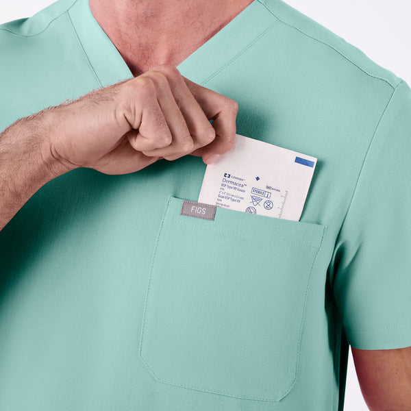 men's Seaglass Chisec - Three-Pocket Scrub Top™