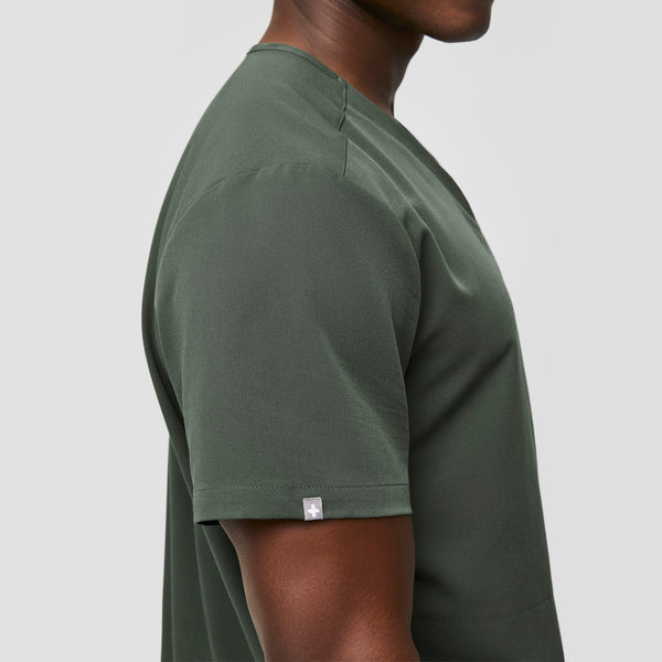 Men's Moss Chisec™ - Three-Pocket Scrub Top
