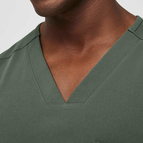 Men's Moss Chisec™ - Three-Pocket Scrub Top
