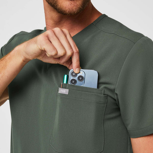 Men's Moss Leon™ - Three-Pocket Scrub Top