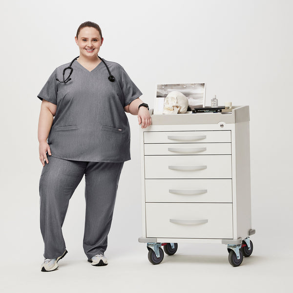women's Graphite Casma™- Three-Pocket Scrub Top (3XL - 6XL)