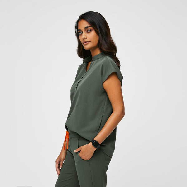 women's Moss Rafaela™ - Oversized Scrub Top (3XL - 6XL)