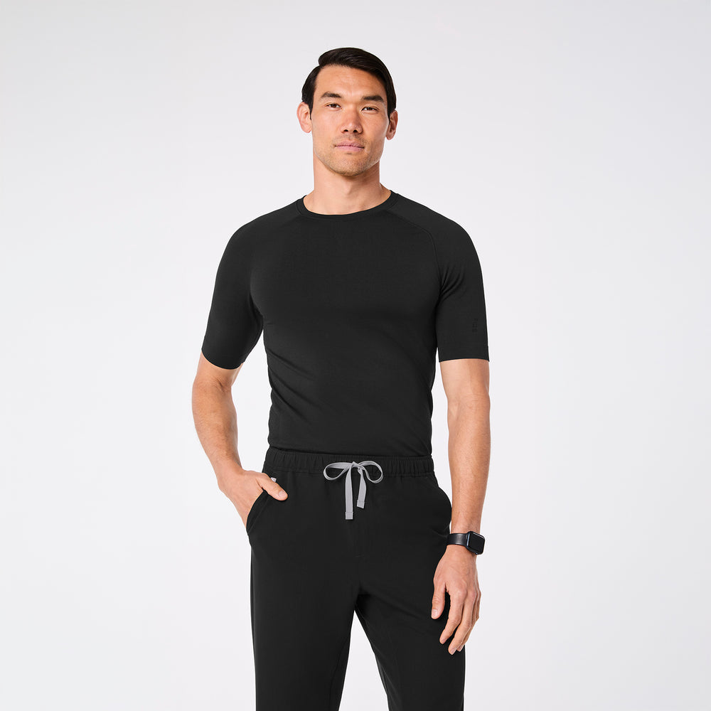 men's Black Makato Seamless - Shortsleeve Underscrub