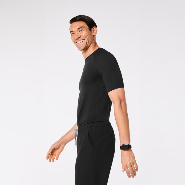men's Black Makato Seamless - Shortsleeve Underscrub