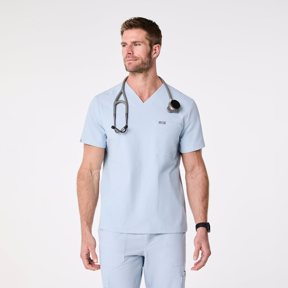 men's Chambray Chisec - Three-Pocket Scrub Top™