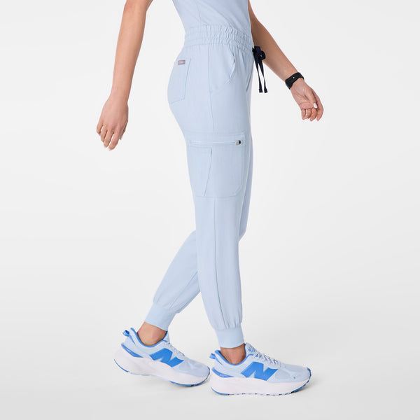 Women's Chambray Uman Relaxed - Petite Jogger Scrub Pant