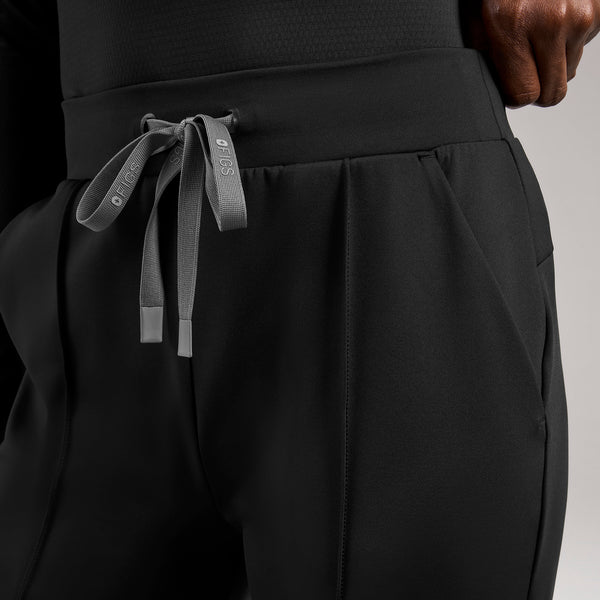 Women's Black Piedra High-Rise FORMx™ Straight-Leg - Petite Scrub Pant