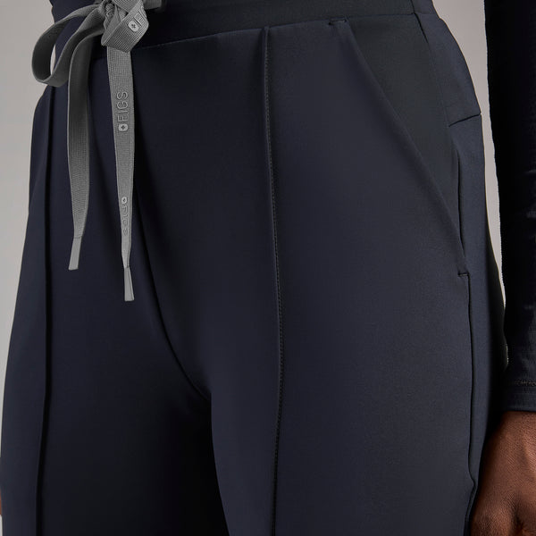 Women's Navy Piedra High-Rise FORMx™ Straight-Leg - Petite Scrub Pant