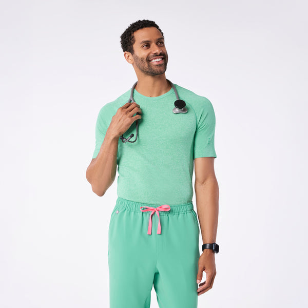 Men's Surgical Green Makato Seamless - Short-Sleeve Underscrub