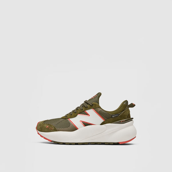 Unisex Spruce FIGS | New Balance 3447 GORE-TEX
