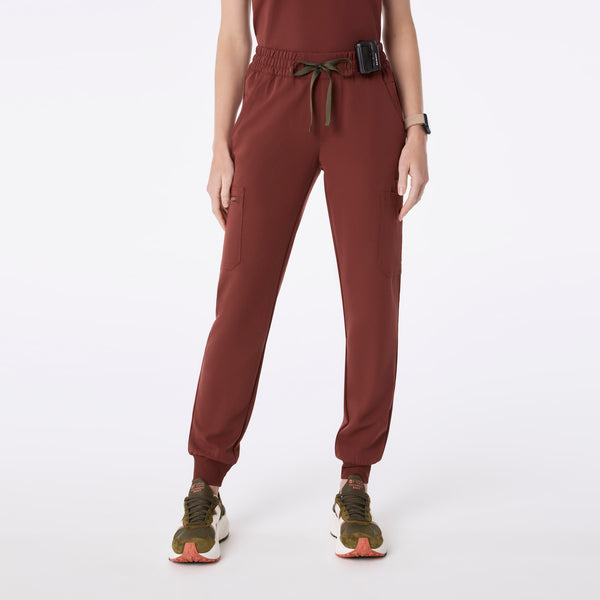 Women's Walnut Uman Relaxed - Petite Jogger Scrub Pant