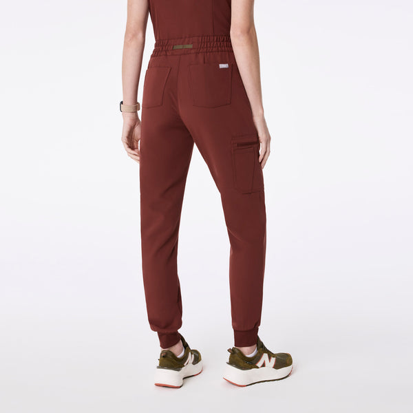 Women's Walnut Uman Relaxed - Petite Jogger Scrub Pant