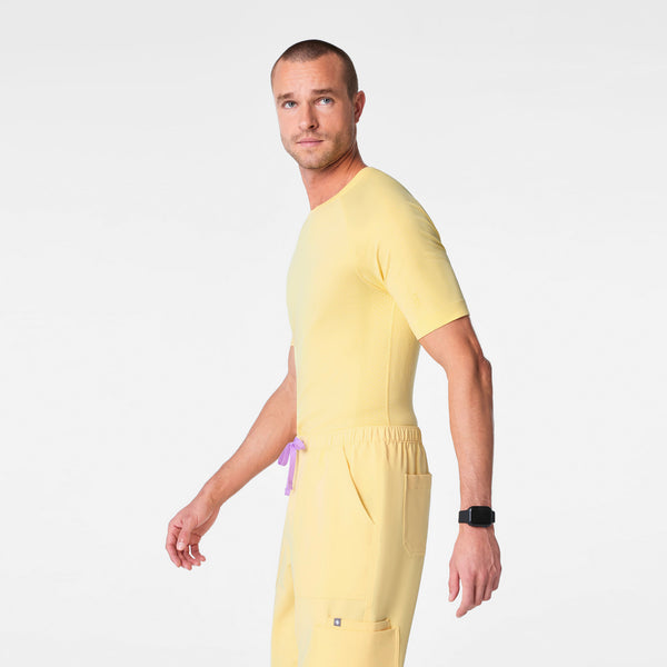 Men's Butter Yellow Makato Seamless - Short-Sleeve Underscrub