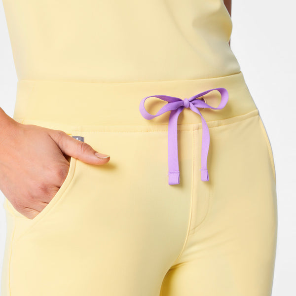 Women's Butter Yellow Zamora - Petite Jogger Scrub Pant™