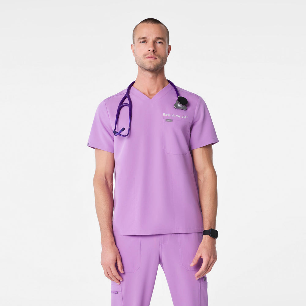 men's Wild Iris Chisec - Three-Pocket Scrub Top™