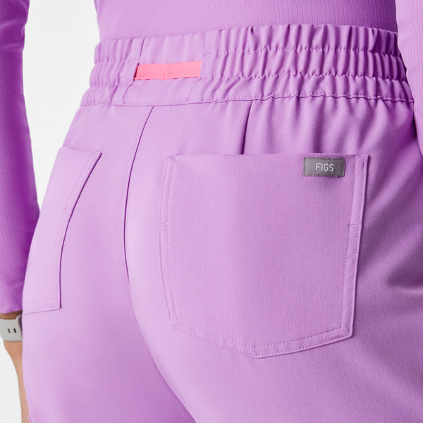 Women's Wild Iris Uman Relaxed - Tall Jogger Scrub Pant