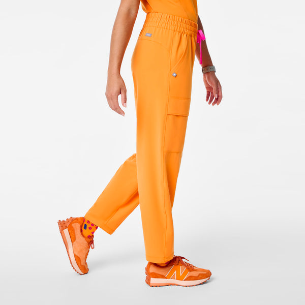 Women's Creamsicle Giuliana High-Rise Barrel-Leg - Petite Scrub Pant