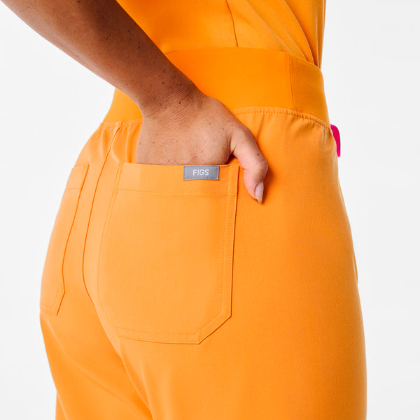 Women's Creamsicle Livingston High-Rise- Petite Straight-Leg Scrub Pant™
