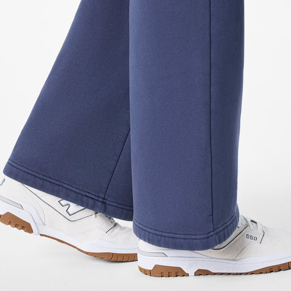Women's Quiet Navy Hayden Vintage Wash Wide-Leg - Sweatpant