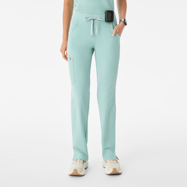 women's Seaglass Kade - Petite Cargo Scrub Pant™