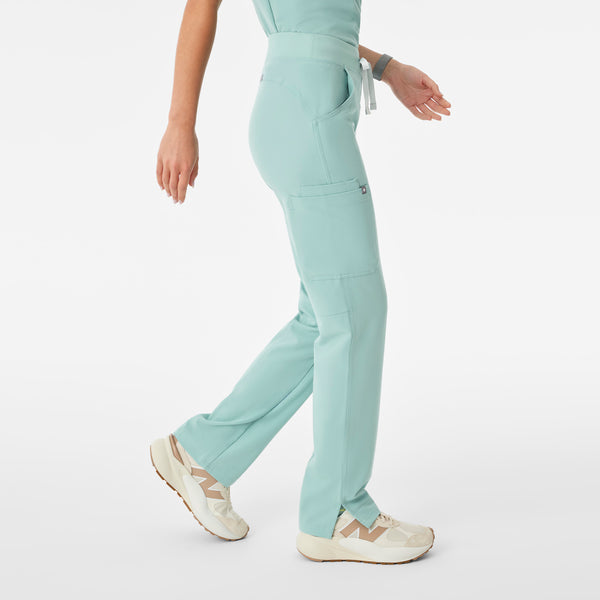 women's Seaglass Kade - Petite Cargo Scrub Pant™