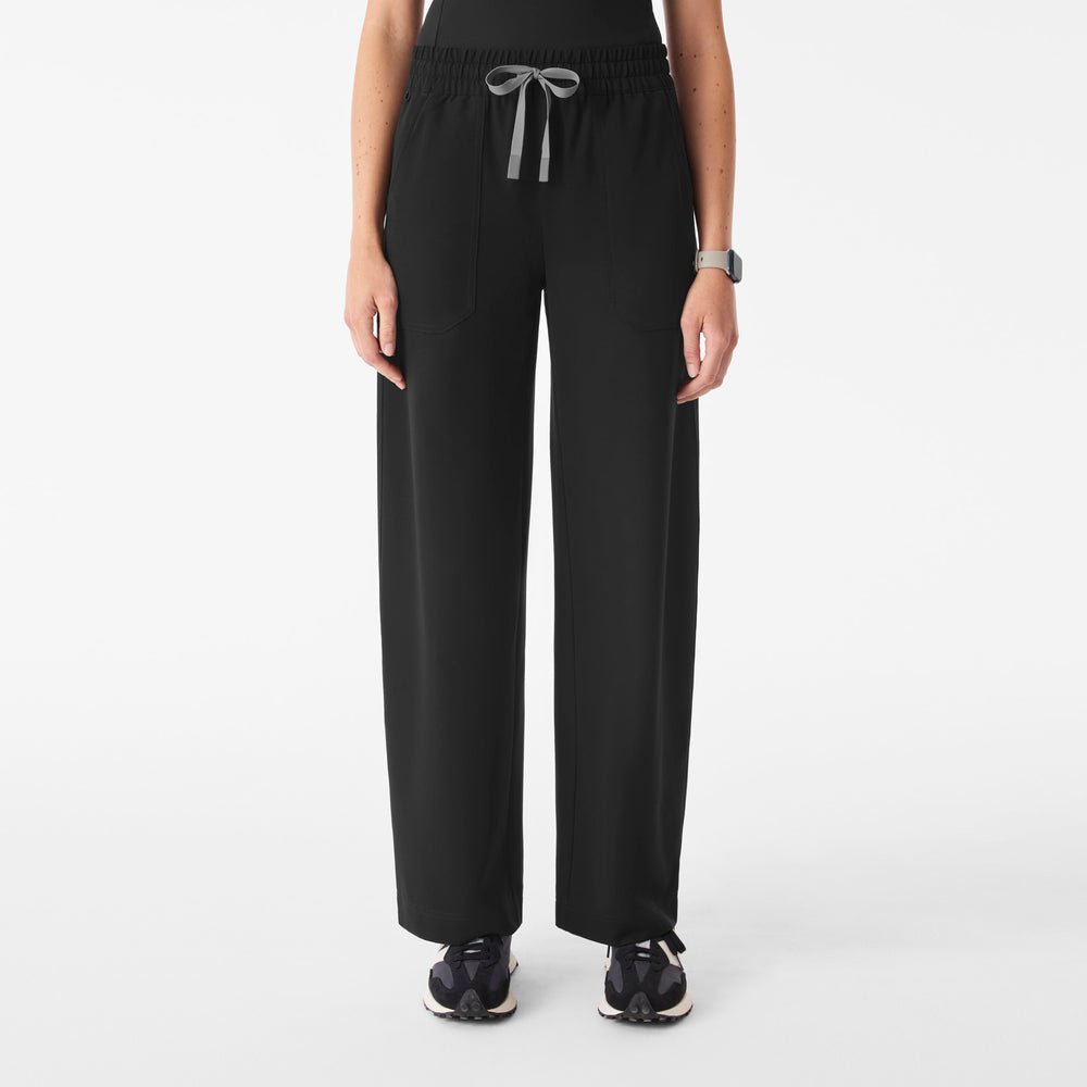 Women's Black Roslyn Mid-Rise Wide-Leg - Petite Scrub Pant