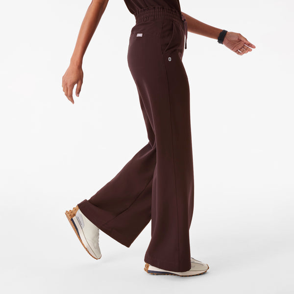 Women's Espresso Allison High-Rise Ultra-Wide-Leg - Petite Scrub Pant