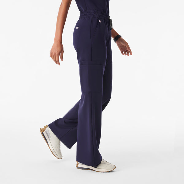 Women's Navy Isabel Ruched Mid-Rise Wide-Leg - Petite Scrub Pant™
