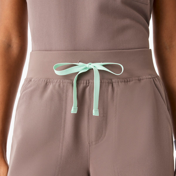 Women's Smokey Taupe Isabel High-Rise Wide-Leg - Petite Scrub Pant