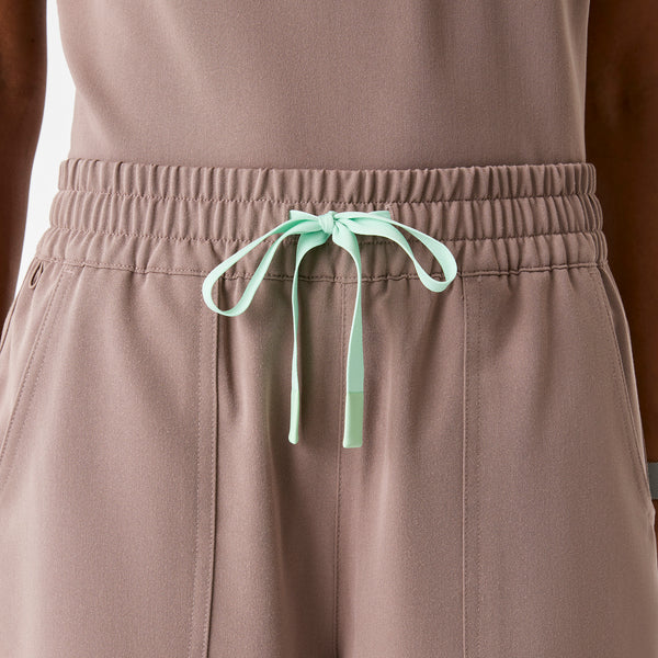 Women's Smokey Taupe Roslyn Wide-Leg - Petite Scrub Pant