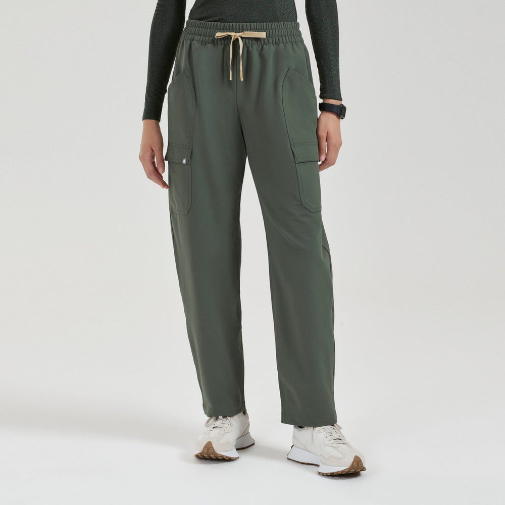 Women's Moss Jenner FIBREx Barrel-Leg - Petite Scrub Pant