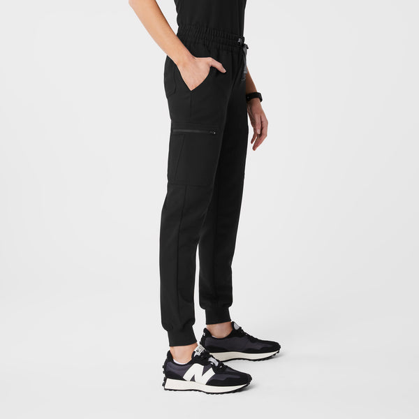 Women's Black Uman Relaxed - Petite Jogger Scrub Pant