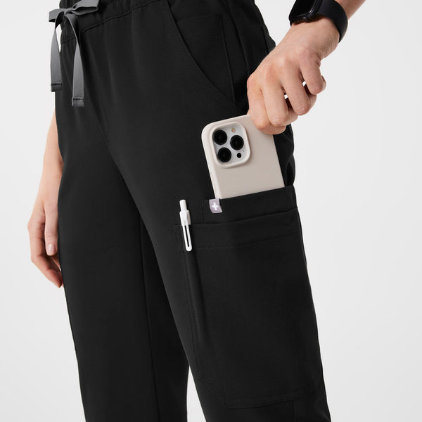 Women's Black Uman Relaxed - Petite Jogger Scrub Pant