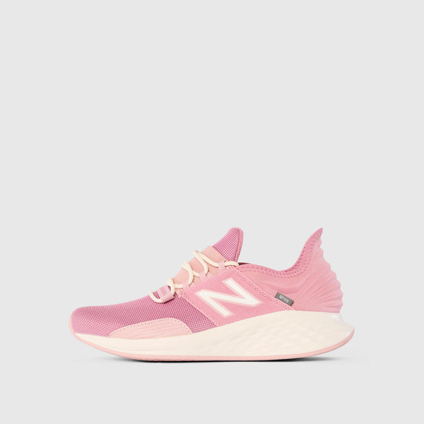 Unisex Chalk Pink FIGS | New Balance Roav