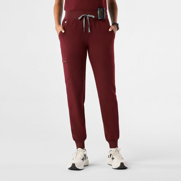 Women's Burgundy Zamora™ - Petite Jogger Scrub Pant