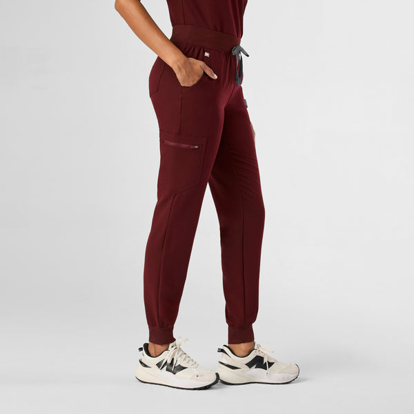 Women's Burgundy Zamora™ - Petite Jogger Scrub Pant