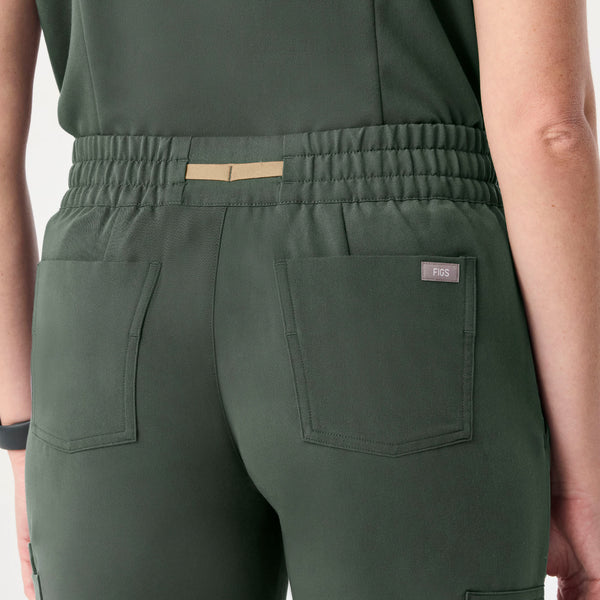 Women's Moss Uman Relaxed - Petite Jogger Scrub Pant