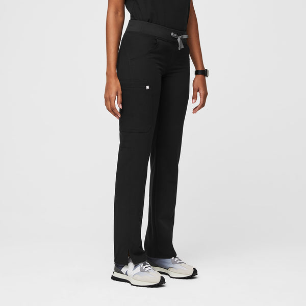 women's Black Kade™ - Cargo Scrub Pants (3XL - 6XL)