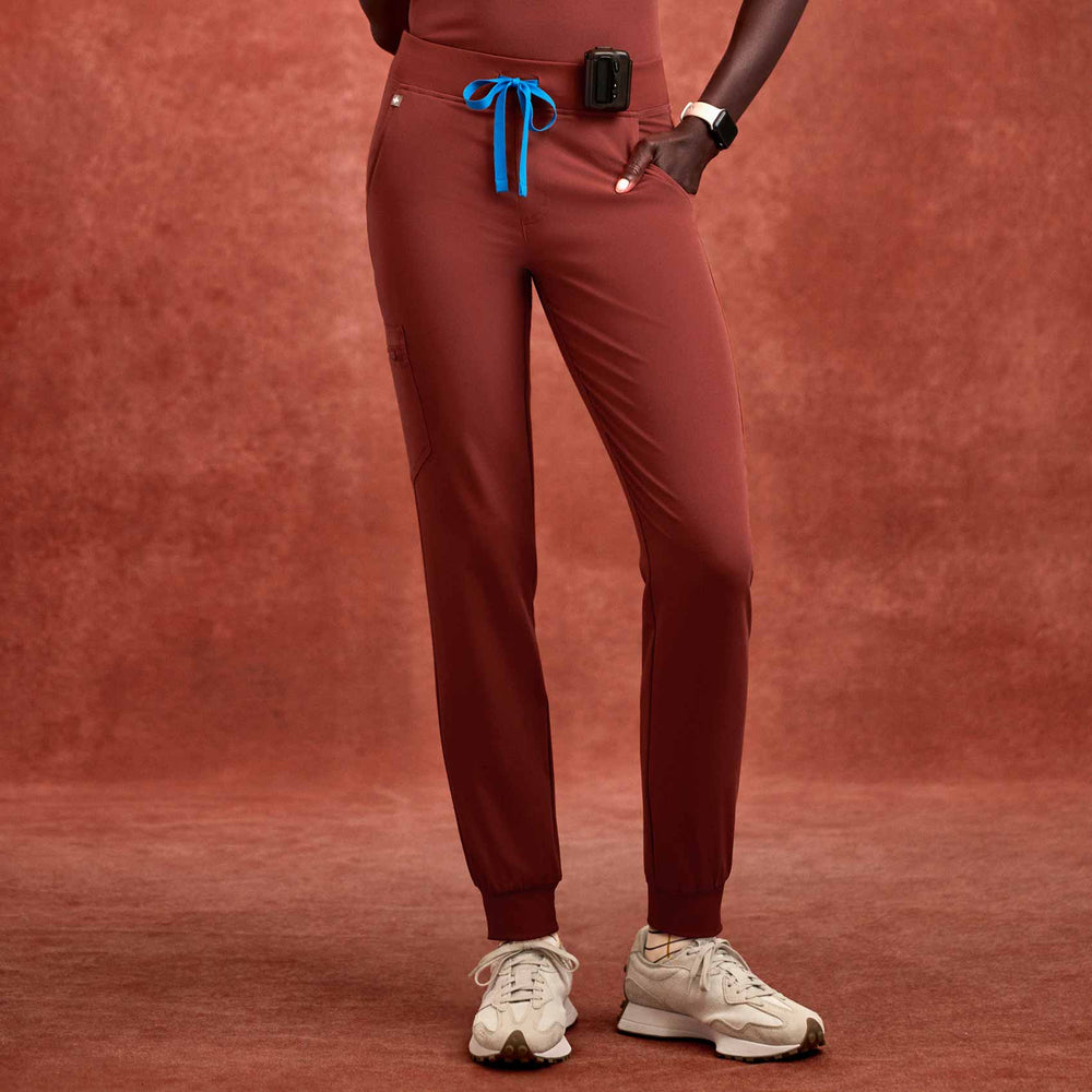 Women's Sienna Zamora - Petite Jogger Scrub Pant™