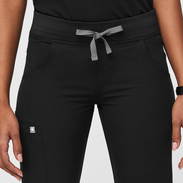 Women's Black Kade™ - Petite Cargo Scrub Pants